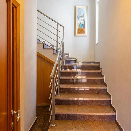 In Bogovici With Kitchen Apartment Malinska
