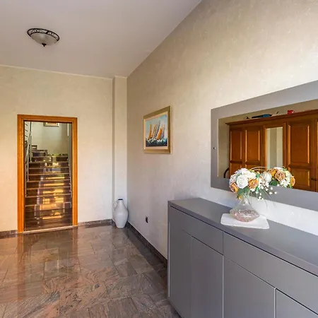 In Bogovici With Kitchen