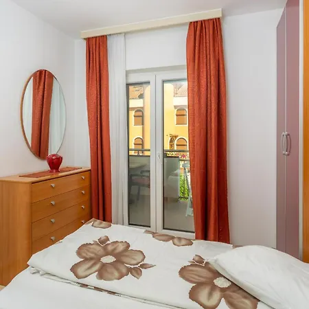In Bogovici With Kitchen Apartment Malinska