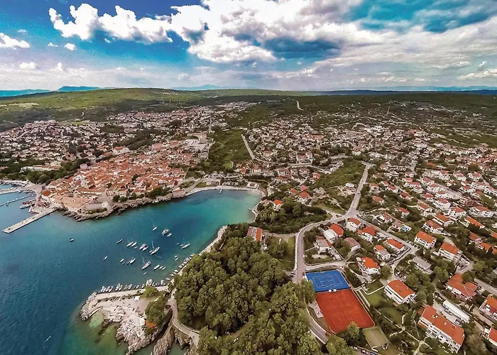 Apartment Awesome In Bogovici With Wifi *